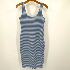 Forever 21 Blue &‎ White Stripe Sleeveless Fitted Dress Size Large E7